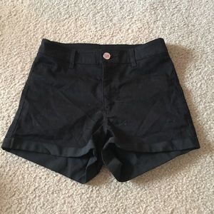 Black Highwaisted Shorts